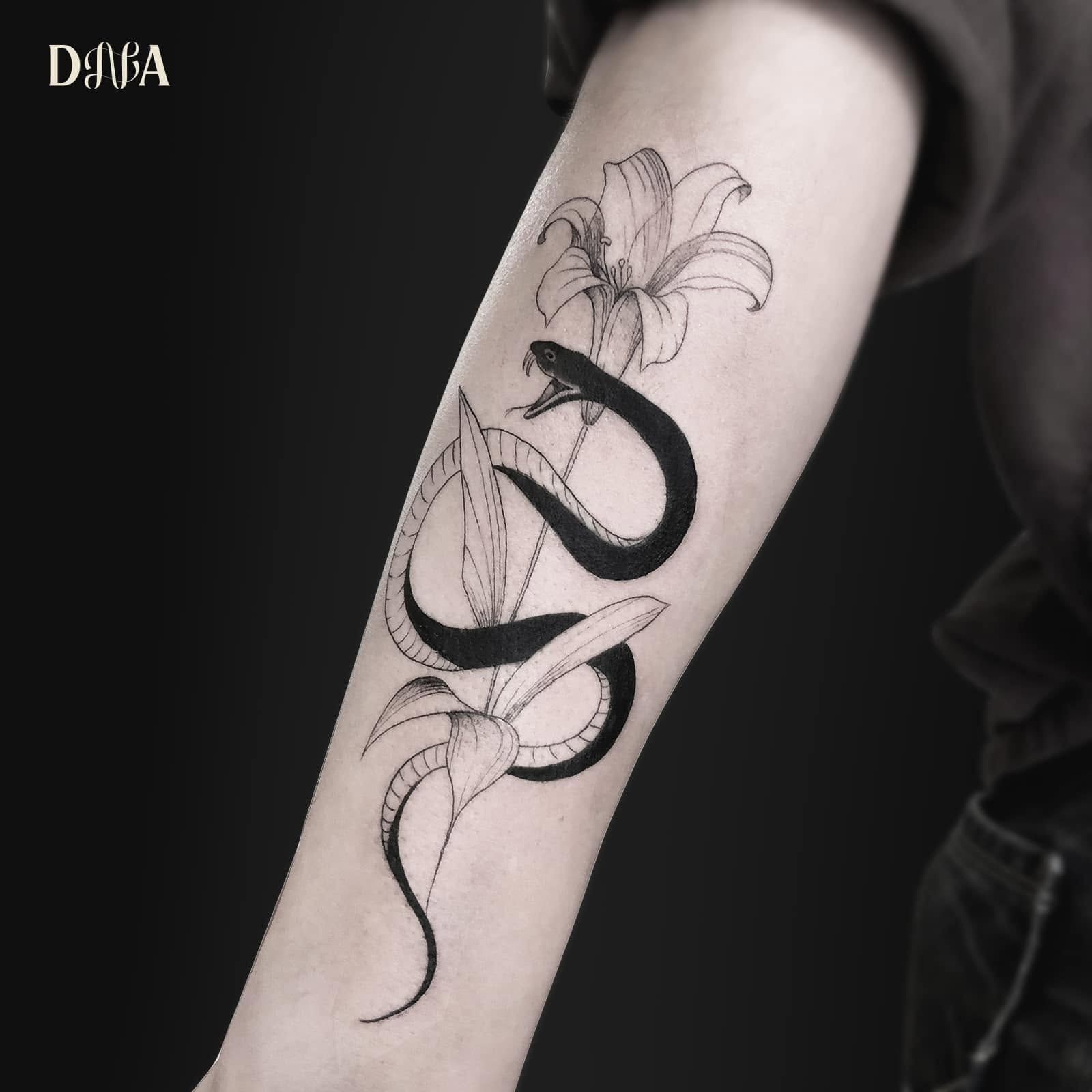 floral tattoo