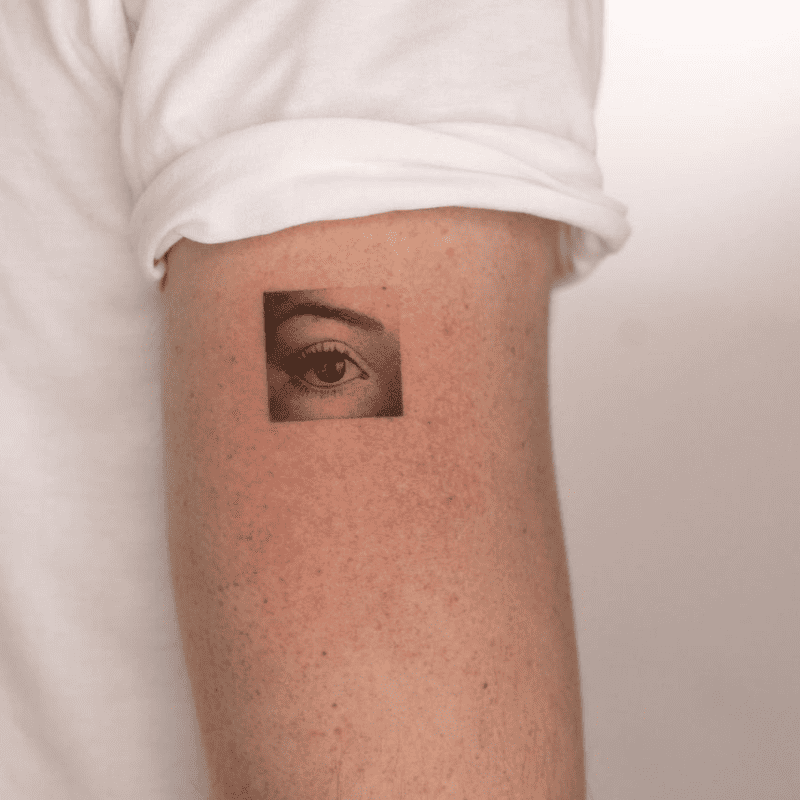 Micro realism tattoo