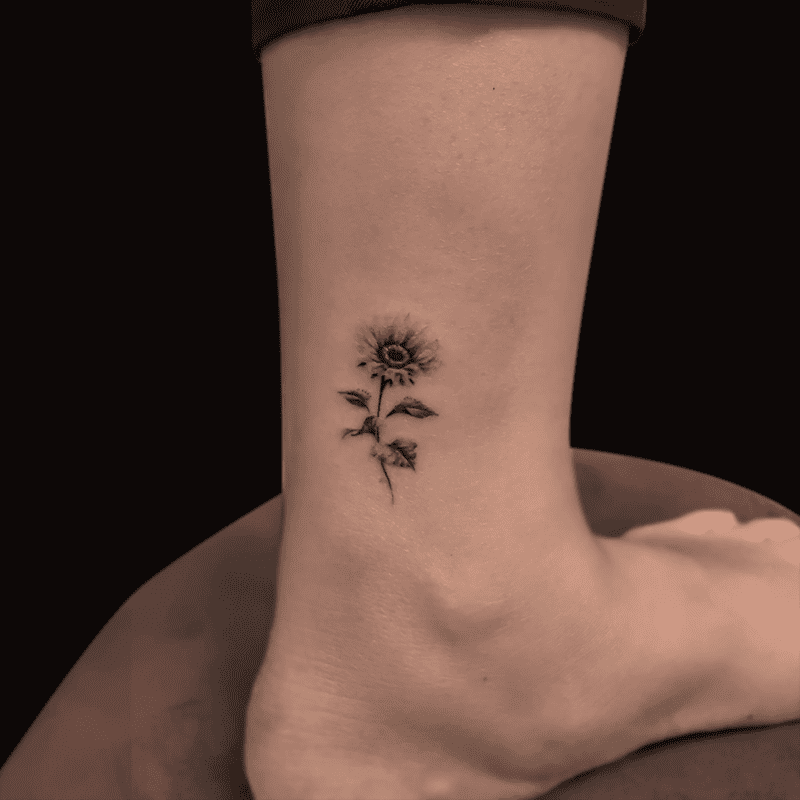 Micro realism tattoo style
