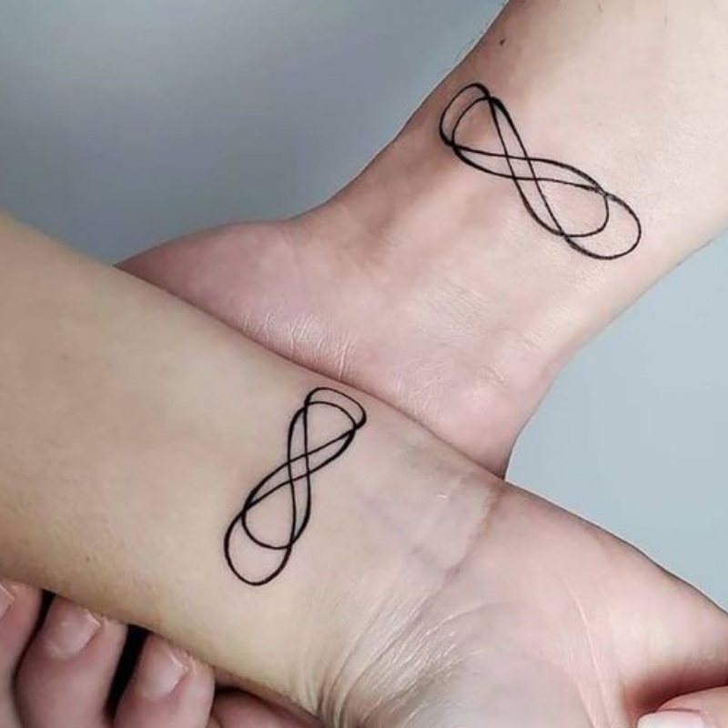 Tattoo symbol that represent family